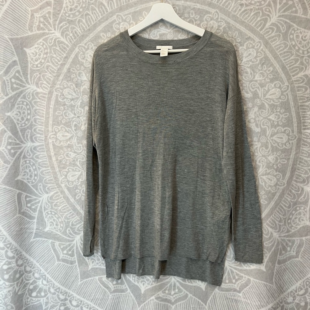 M MEDIUM GRAY H&M TUNIC SWEATER LONG LIGHT HEATHERED GRAY EUC LONG SLEEVE TOP